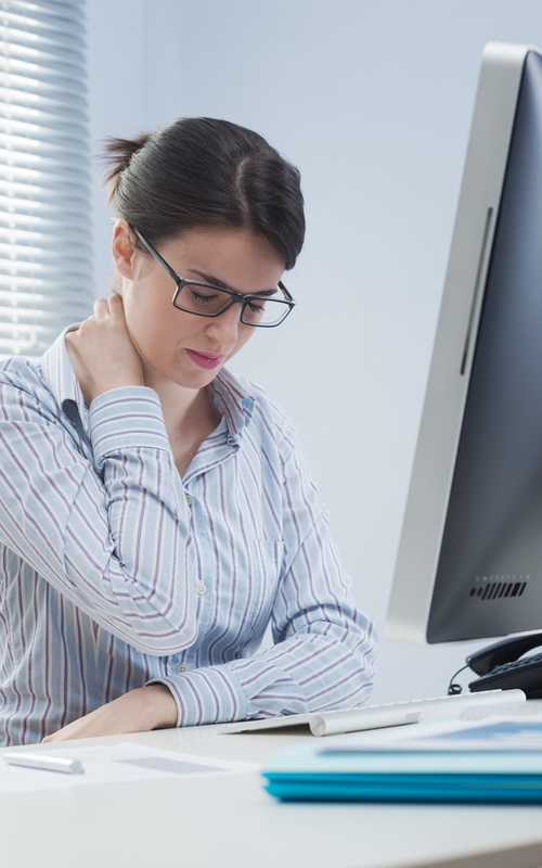 How to Avoid Neck Pain at the Office